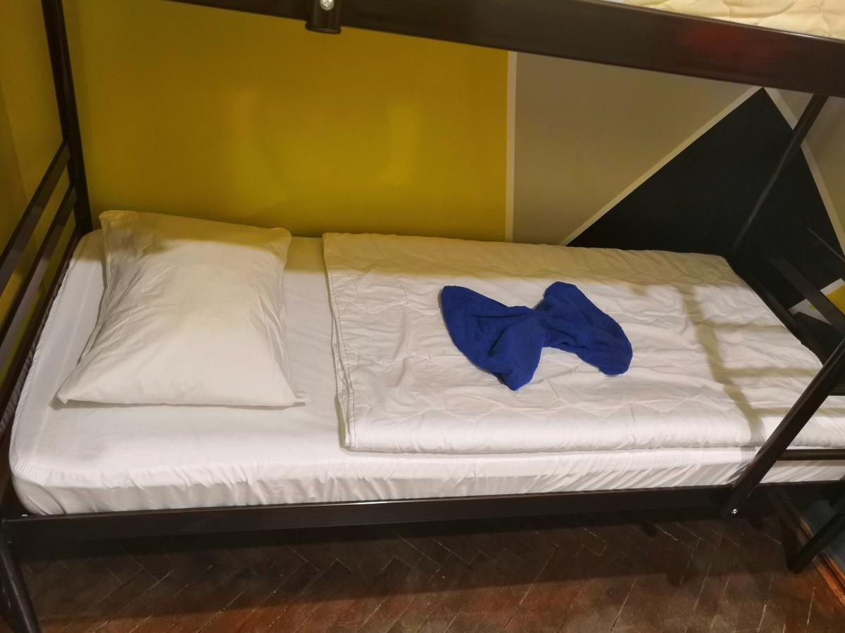 Хостелы Yourhostel Университет Киев-19